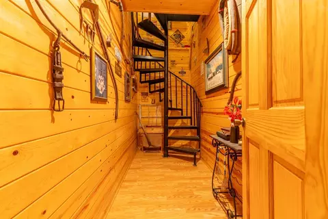 Entry Way - 212 Pendergrass Rd, Marble, NC 28905 photo 3 of 3