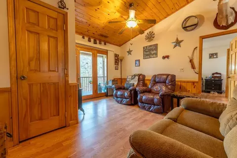 Entry Way - 212 Pendergrass Rd, Marble, NC 28905 photo 1 of 3