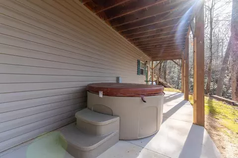 Exterior - 212 Pendergrass Rd, Marble, NC 28905 photo 5 of 11