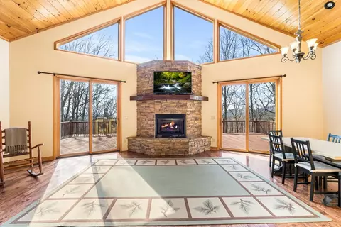 Living - 235 Oak Ridge Ests, Murphy, NC 28906 photo 1 of 7
