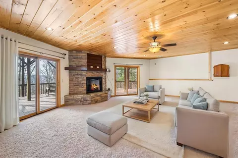 Living - 235 Oak Ridge Ests, Murphy, NC 28906 photo 5 of 7