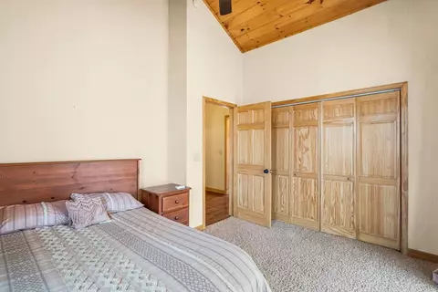 Bedroom - 235 Oak Ridge Ests, Murphy, NC 28906 photo 5 of 8