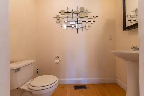 Bath - 71 Mountain Willow Ln, Murphy, NC 28906 photo 3 of 4
