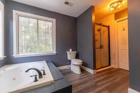 Bath - 311 Twin Cedars Dr, Murphy, NC 28906 photo 2 of 4