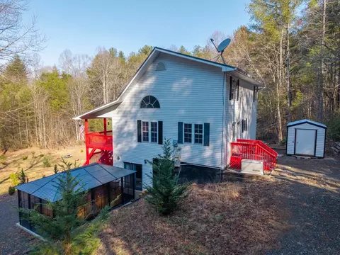 Exterior - 311 Twin Cedars Dr, Murphy, NC 28906 photo 4 of 9