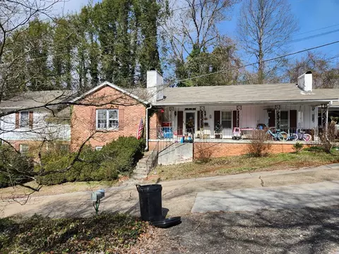 27 Bayless St, Murphy, NC 28906 photo 2