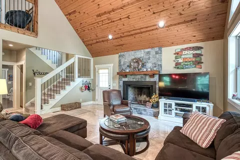 Living - 249 Whispering Pine Trl, Murphy, NC 28906 photo 3 of 4
