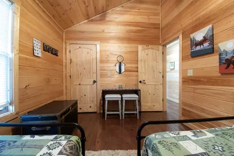 Bedroom - 132 Lanes Way, Murphy, NC 28906 photo 3 of 6