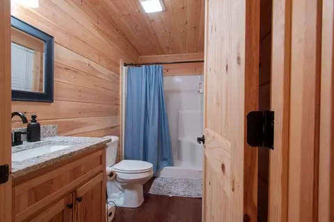 Bath - 132 Lanes Way, Murphy, NC 28906 photo 3 of 5
