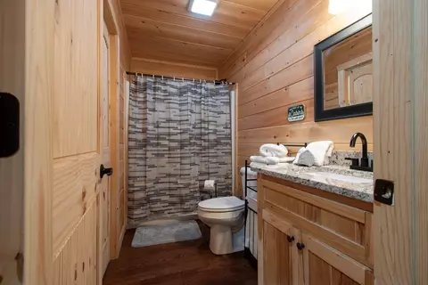 Bath - 132 Lanes Way, Murphy, NC 28906 photo 1 of 5