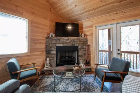 Living - 132 Lanes Way, Murphy, NC 28906 photo 1 of 4