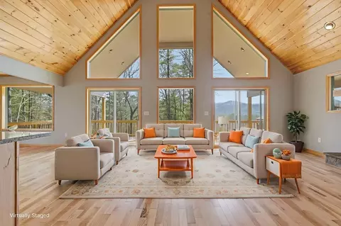 Living - 55 Heidis Run, Murphy, NC 28906 photo 5 of 9