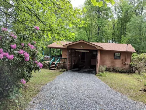 74 Hemlock Ln, Nantahala, NC 28781