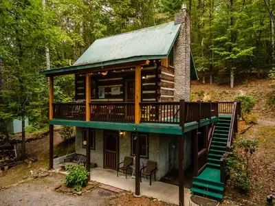 Exterior - 151 Pinewood Dr, Murphy, NC 28906 photo 5 of 12
