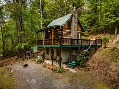 151 Pinewood Dr, Murphy, NC 28906