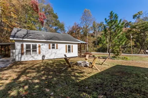 Exterior - 3391 Candy Mountain Rd, Murphy, NC 28906 photo 17 of 27