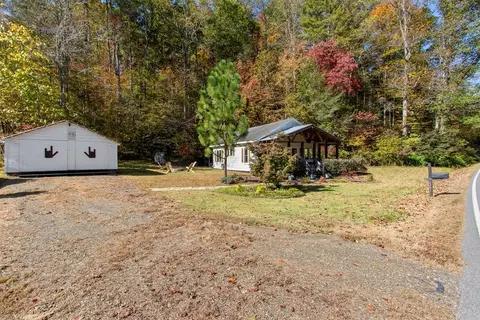 Exterior - 3391 Candy Mountain Rd, Murphy, NC 28906 photo 5 of 27