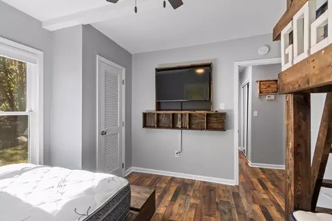 Bedroom - 3391 Candy Mountain Rd, Murphy, NC 28906 photo 3 of 5