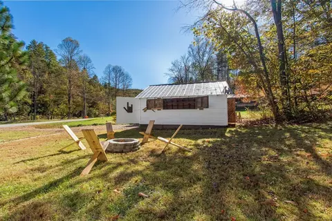 Exterior - 3391 Candy Mountain Rd, Murphy, NC 28906 photo 19 of 27