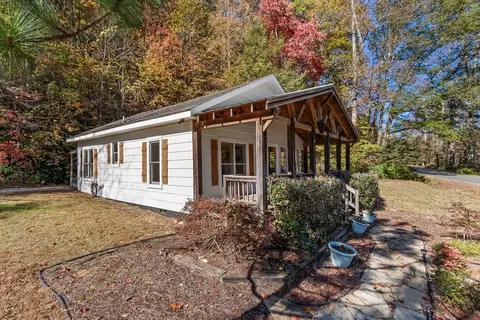 Exterior - 3391 Candy Mountain Rd, Murphy, NC 28906 photo 3 of 27