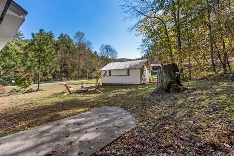 Exterior - 3391 Candy Mountain Rd, Murphy, NC 28906 photo 16 of 27