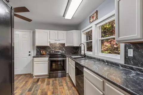 Kitchen - 3391 Candy Mountain Rd, Murphy, NC 28906 photo 1 of 7