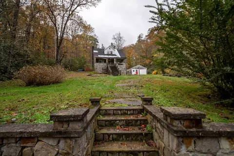 3549 Snowbird Rd, Robbinsville, NC 28771