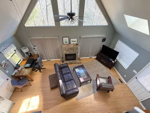 Living - 420 W Ridge Dr, Murphy, NC 28906 photo 5 of 5