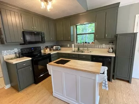 Kitchen - 420 W Ridge Dr, Murphy, NC 28906 photo 1 of 3