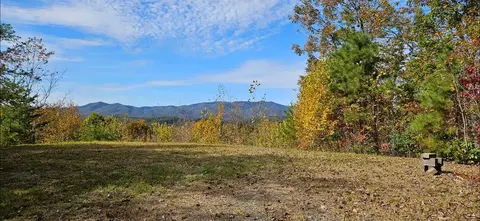 247 Rice Ln, Marble, NC 28905