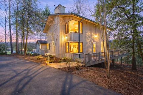 43 Hitchcock St, Murphy, NC 28906