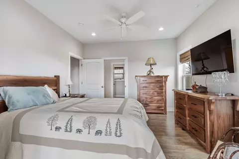Bedroom - 57 Eagles Nest Trl, Murphy, NC 28906 photo 3 of 9