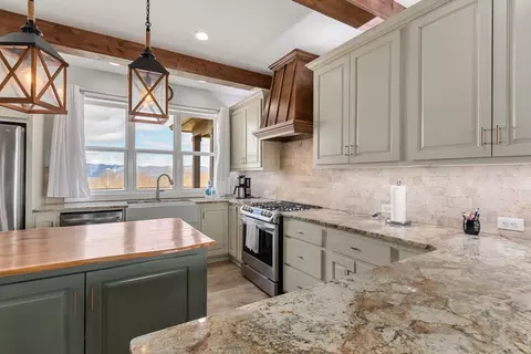 Kitchen - 57 Eagles Nest Trl, Murphy, NC 28906 photo 2 of 5
