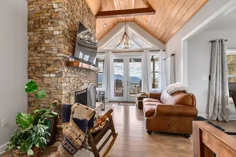 Living - 57 Eagles Nest Trl, Murphy, NC 28906 photo 1 of 4