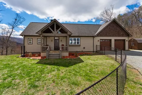 Exterior - 57 Eagles Nest Trl, Murphy, NC 28906 photo 3 of 26