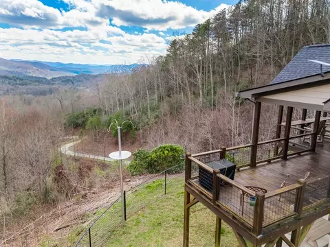 Exterior - 57 Eagles Nest Trl, Murphy, NC 28906 photo 3 of 27