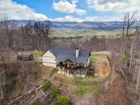 Exterior - 57 Eagles Nest Trl, Murphy, NC 28906 photo 5 of 26