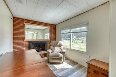 Living - 5380 W Us Highway 64, Murphy, NC 28906 photo 5 of 5