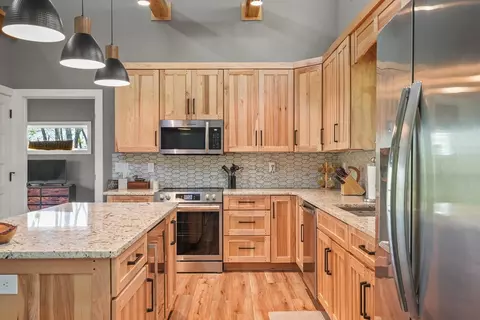 Kitchen - 194 Quiet Woods Trl, Murphy, NC 28906 photo 3 of 3