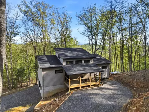 Exterior - 194 Quiet Woods Trl, Murphy, NC 28906 photo 4 of 13