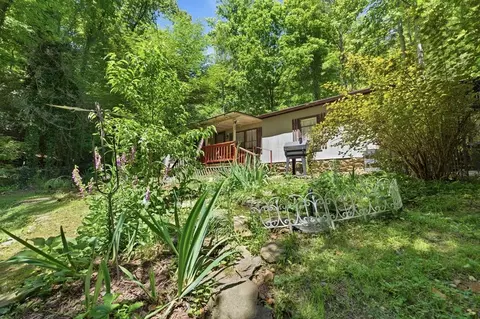 251 Robinson Ln, Hayesville, NC 28904