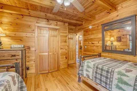 Bedroom - 145 Skyview Dr, Murphy, NC 28906 photo 2 of 6