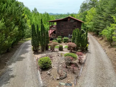 Exterior - 145 Skyview Dr, Murphy, NC 28906 photo 3 of 11