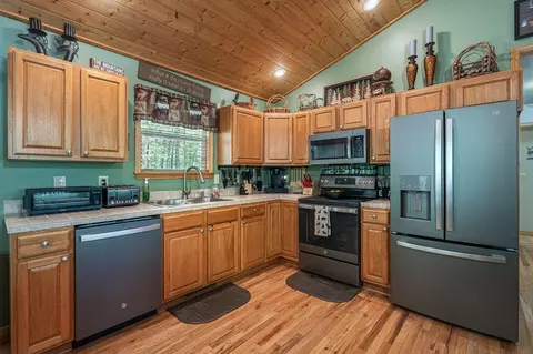 Kitchen - 240 Amandas Way, Murphy, NC 28906 photo 2 of 4
