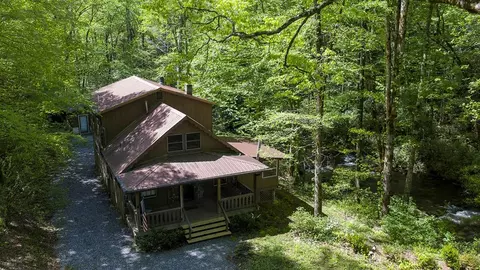 4700 W Buffalo Rd, Robbinsville, NC 28771