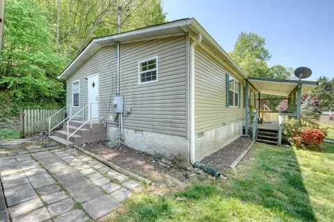 832 Canyon Rd, Marble, NC 28905 photo 16