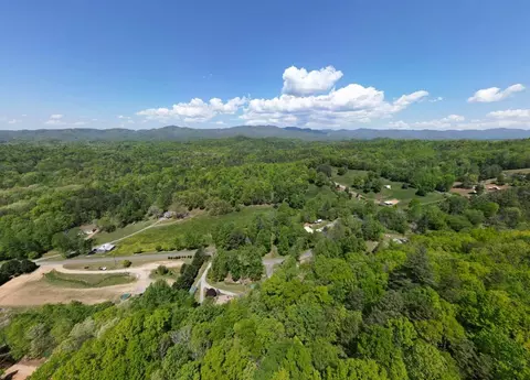 832 Canyon Rd, Marble, NC 28905 photo 6