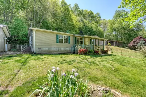 832 Canyon Rd, Marble, NC 28905 photo 12
