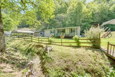 832 Canyon Rd, Marble, NC 28905 photo 9