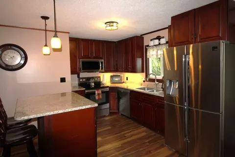 Kitchen - 130 Ivy Ln, Murphy, NC 28906 photo 3 of 4